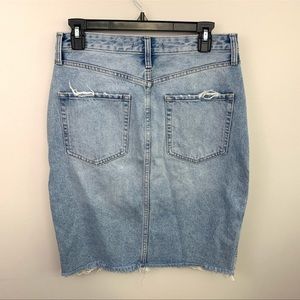 Gently worn Abercrombie & Fitch Distressed Denim Long Skirt 29/8.